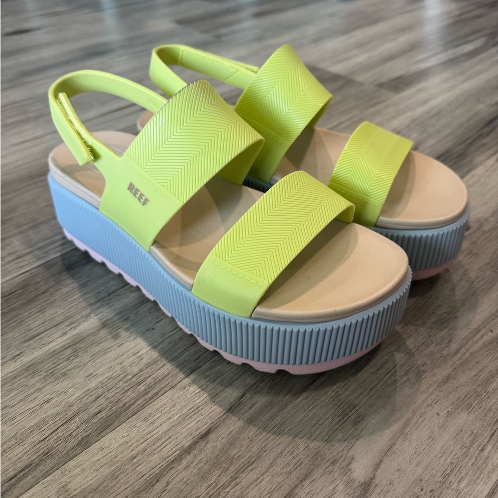 Reef Water Vista Platform Sandals